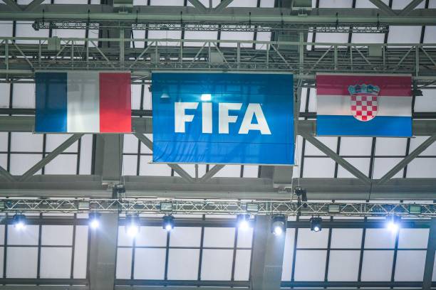 事中屡次给 事中屡次给