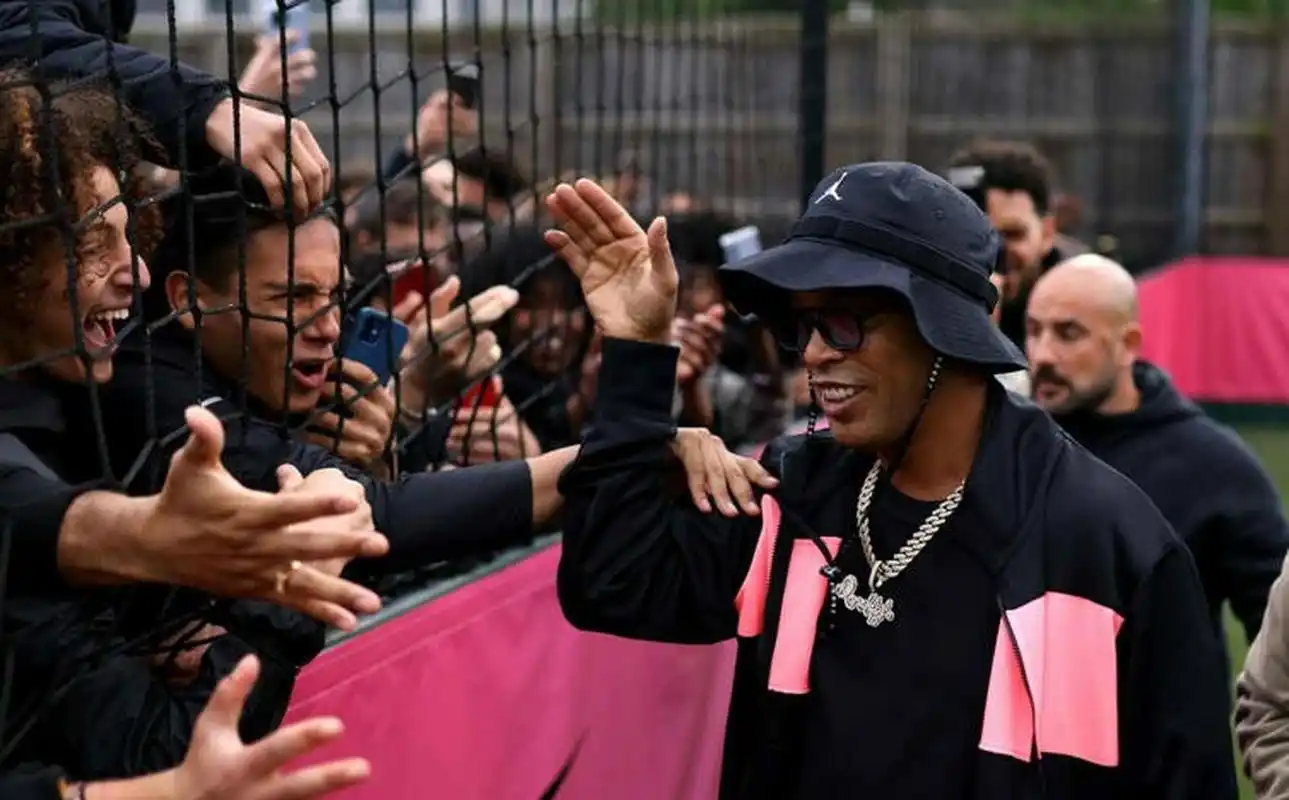 更是一次正 更是一次正