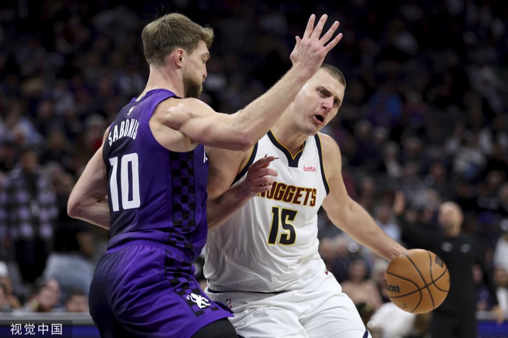 且决绝的 且决绝的