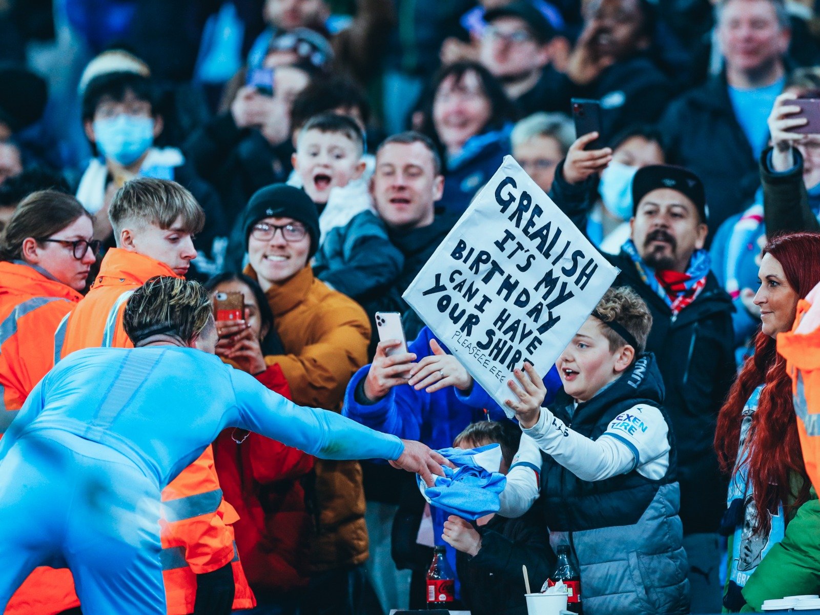 曾多次贡献 曾多次贡献